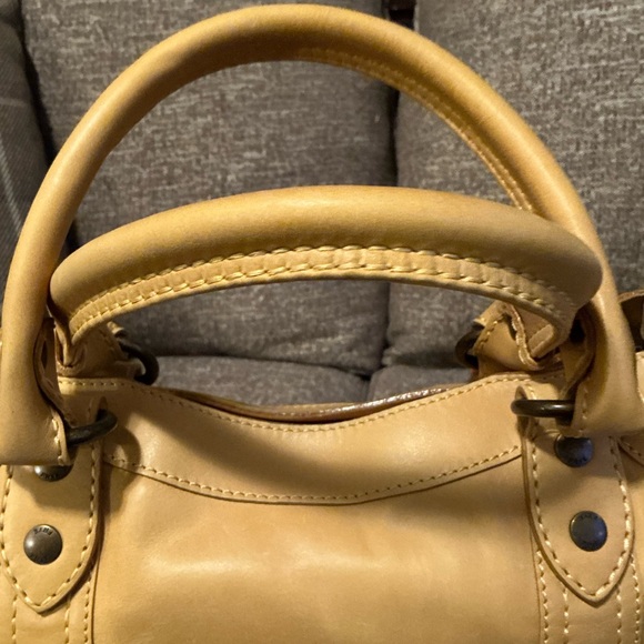 Weekend sale 🎉🥳👏🎊🎈Frye Yellow Leather Women's Bag Melissa satchel - Picture 4 of 9